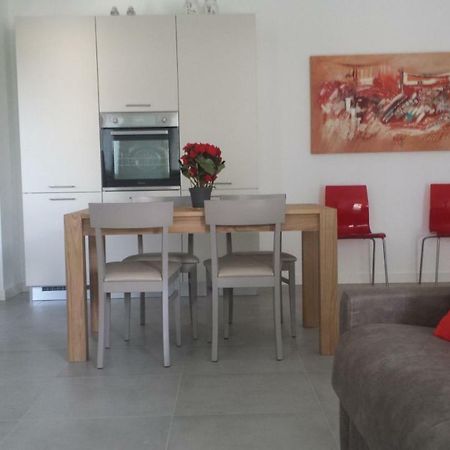Alma Apartment Sirmione Bagian luar foto