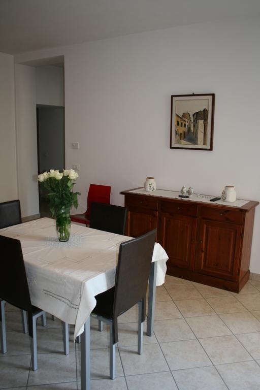 Alma Apartment Sirmione Bagian luar foto