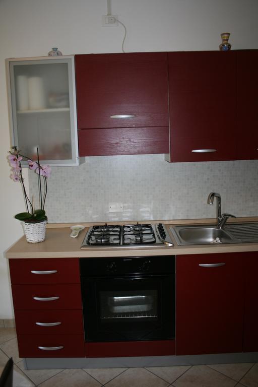 Alma Apartment Sirmione Bagian luar foto