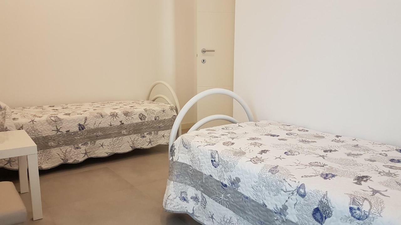 Alma Apartment Sirmione Bagian luar foto