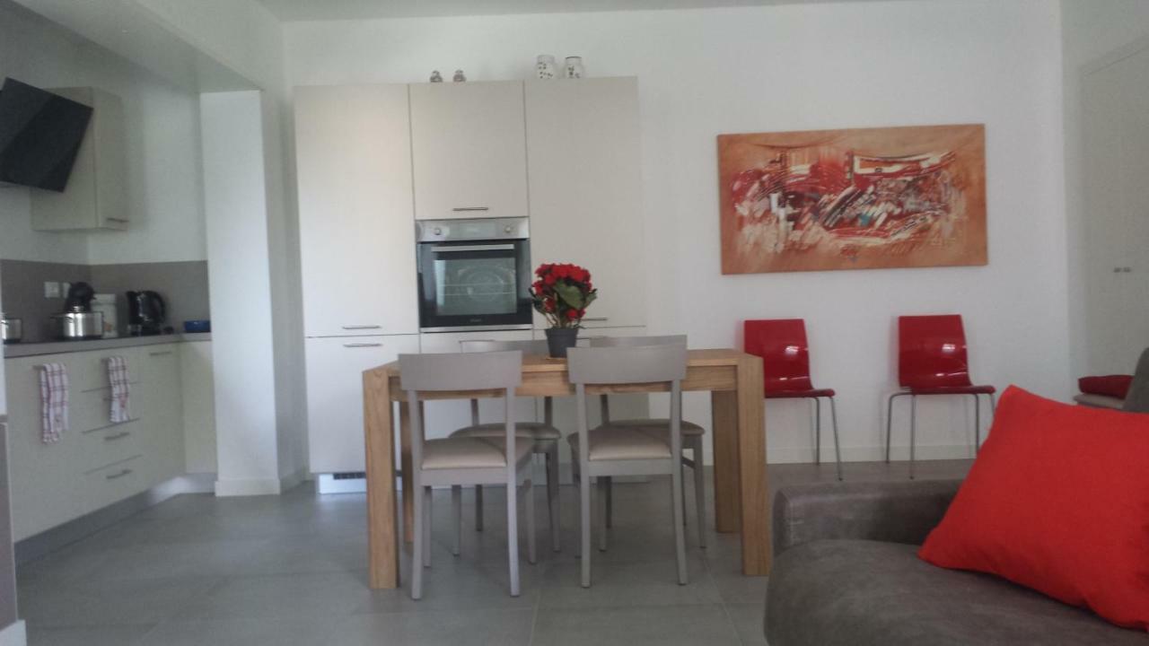 Alma Apartment Sirmione Bagian luar foto