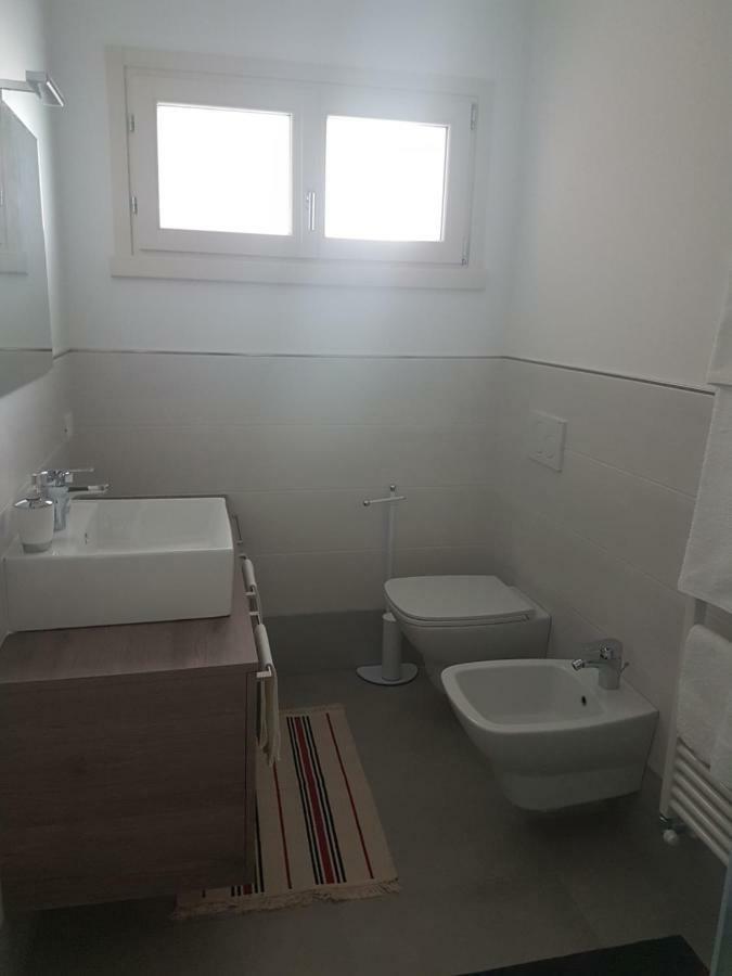 Alma Apartment Sirmione Bagian luar foto